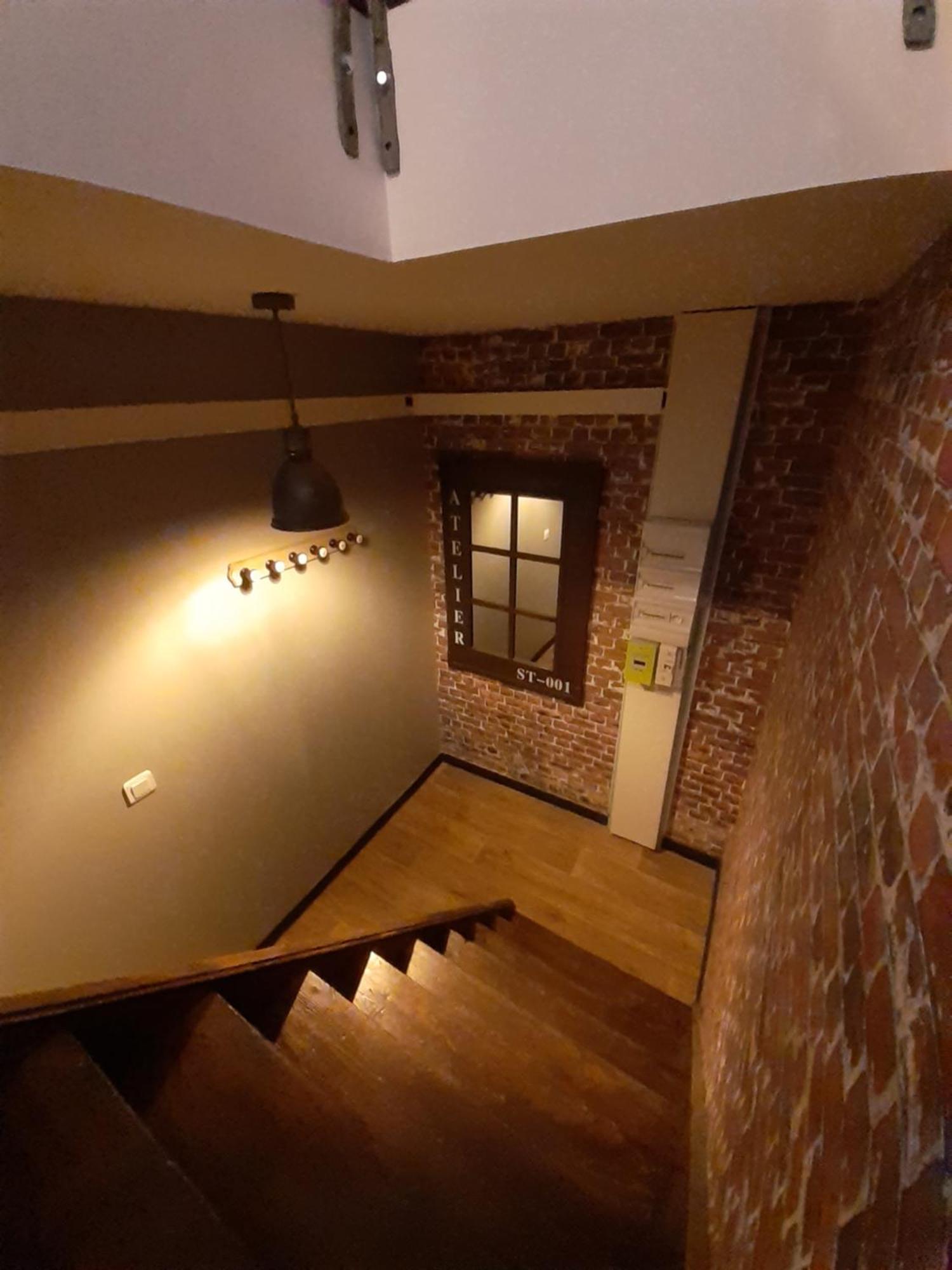 Factory, Appart Hotel Valenciennes Aulnoy-lez-Valenciennes エクステリア 写真